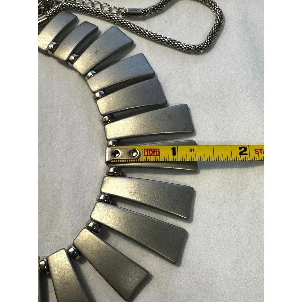 NY‎ Silver Tone Brushed Metal Geometric Fringe Bib Statement Necklace Chain
